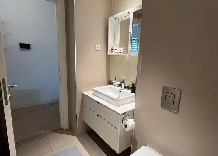 Waterfront Cozy 아파트 *