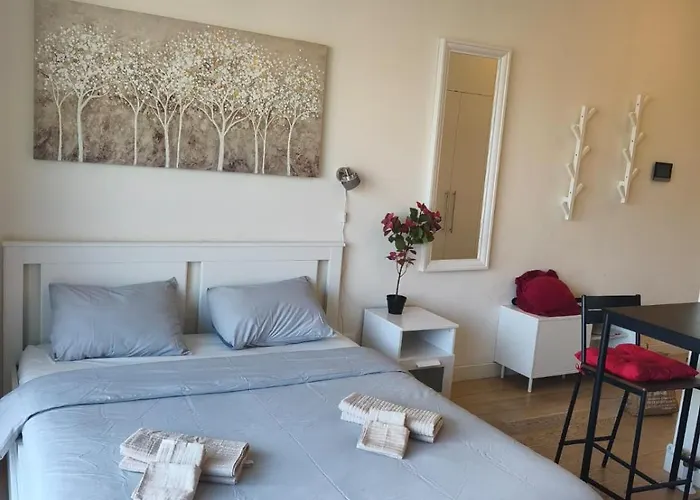 Waterfront Cozy 아파트